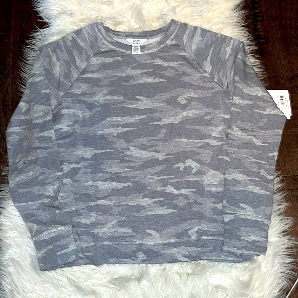 Trendy Athleta Camouflage Sweatshirt